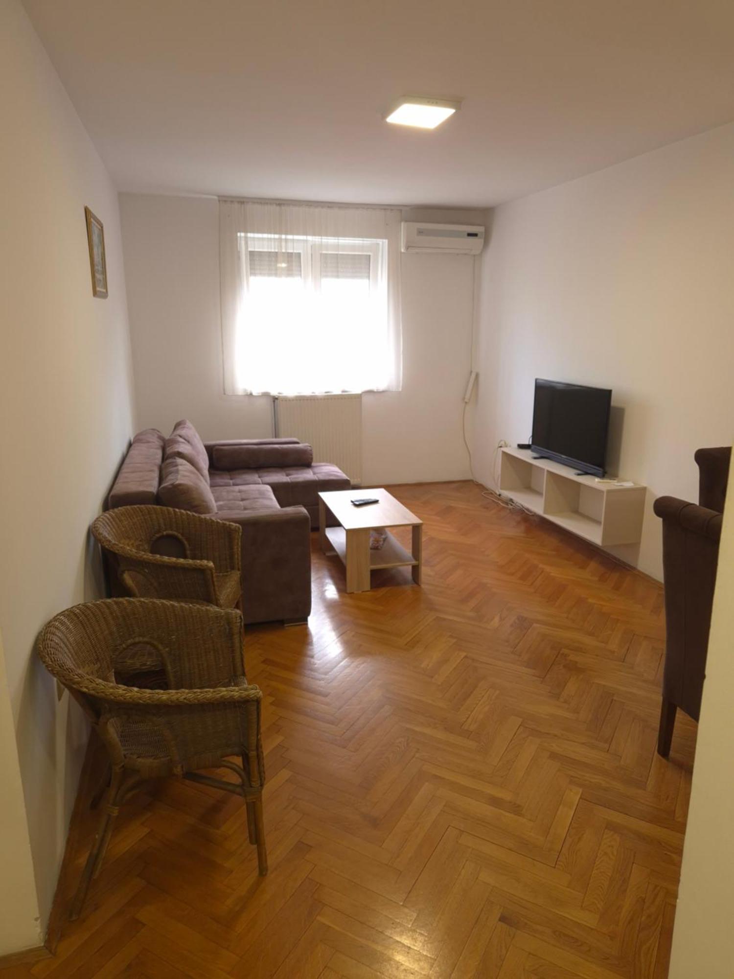 Apartmani Jasmin Novi Sad Dış mekan fotoğraf